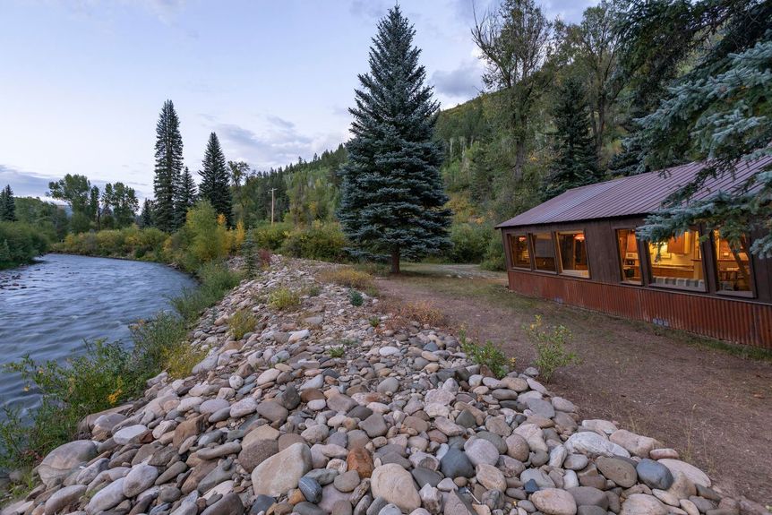 26569 County Road Gallery Image 5