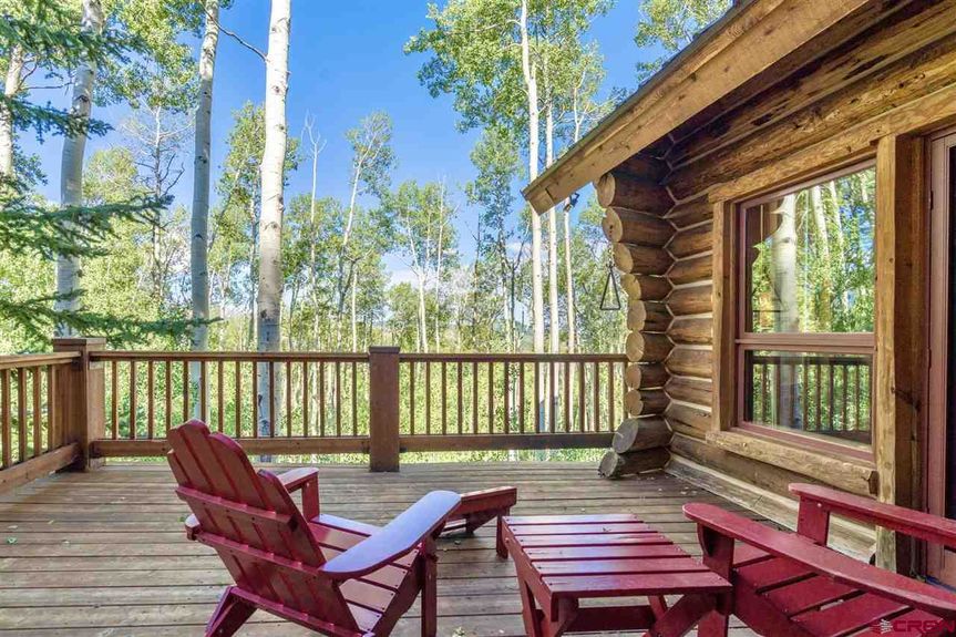 301 QUAKEY LANE Gallery Image 8