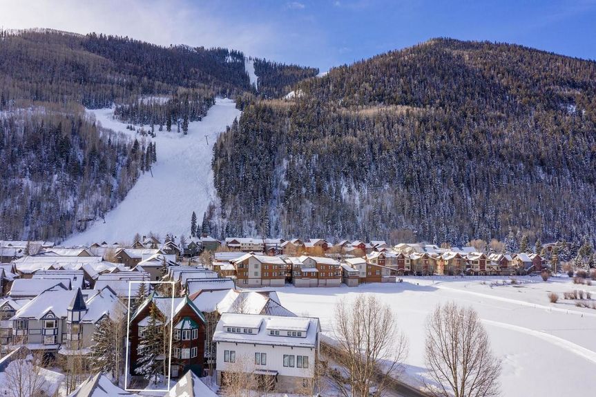 784 SMUGGLER AVENUE Gallery Image 2