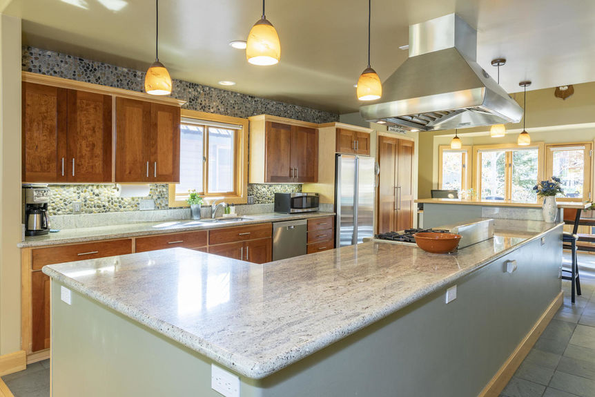 784 SMUGGLER AVENUE Gallery Image 5