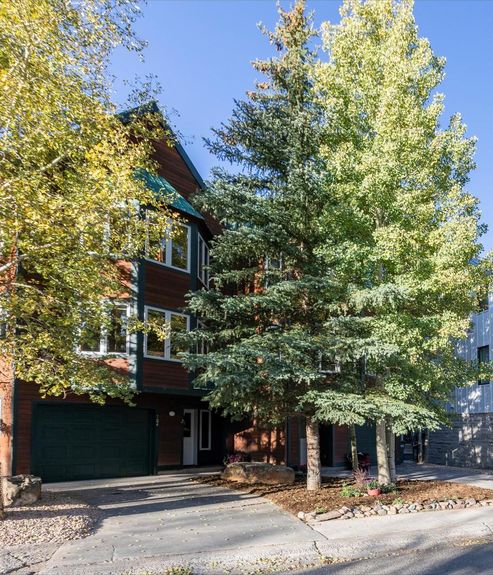 784 SMUGGLER AVENUE Gallery Image 7