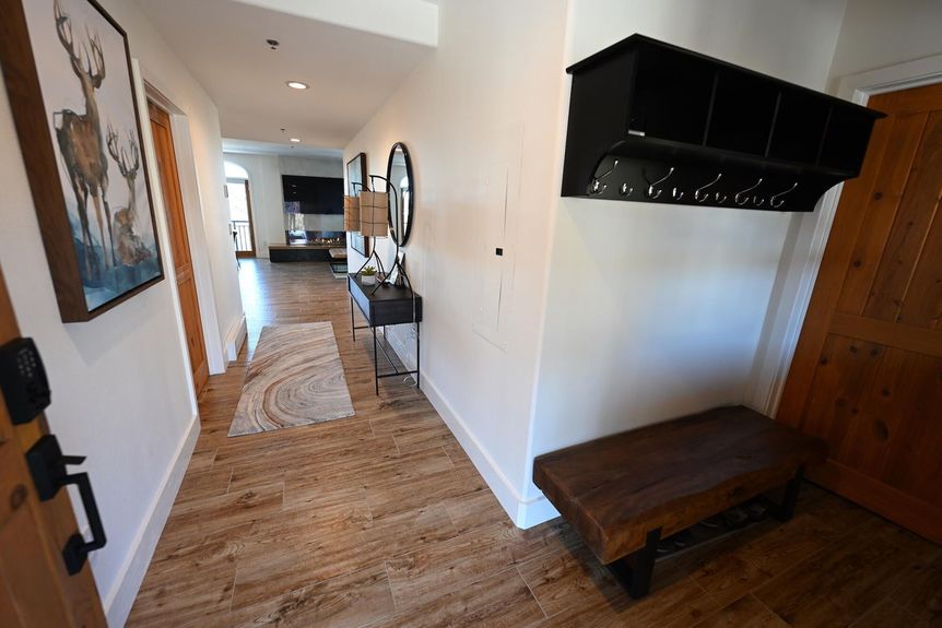 Bear Creek Lodge #411 Gallery Image 1