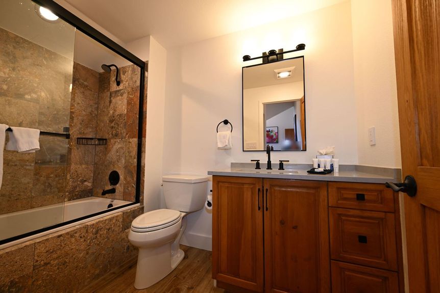 Bear Creek Lodge #411 Gallery Image 18