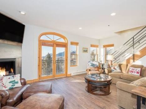 Bear Creek Lodge Img 6