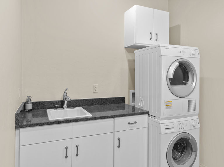 C12A4583-015-014-2048×1536