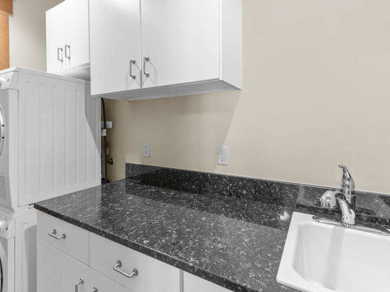 C12A4620-033-037-2048×1536