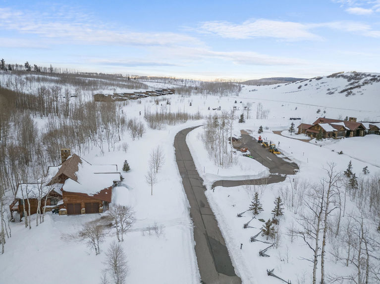 DroneExtClubhouse-036-003-2048×1536