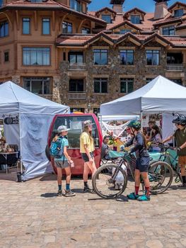 LIV Sotheby’s Market Plaza