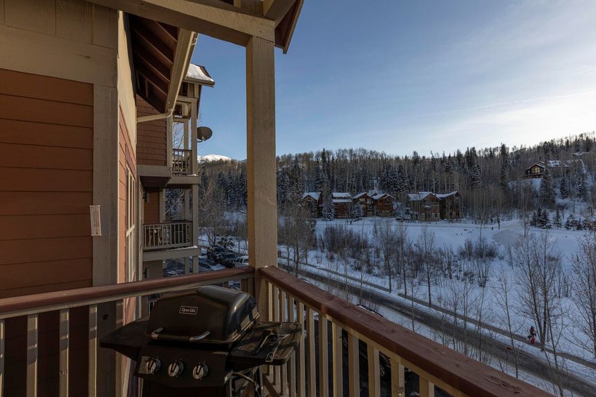 Parker Ridge #102 Gallery Image 3