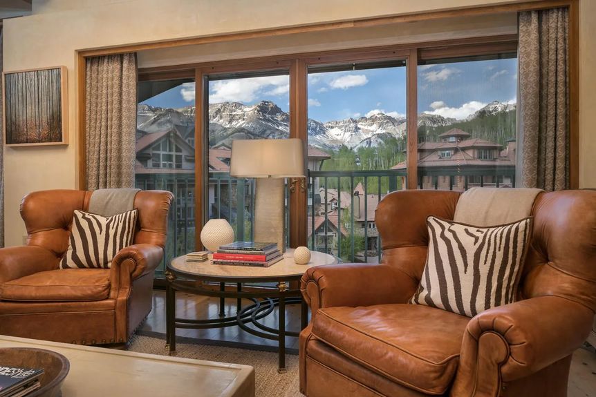 Plaza 401 Gallery Img 2