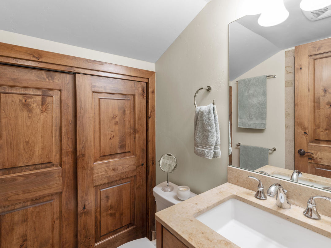 C12A3524-027-029-2048&#215;1536