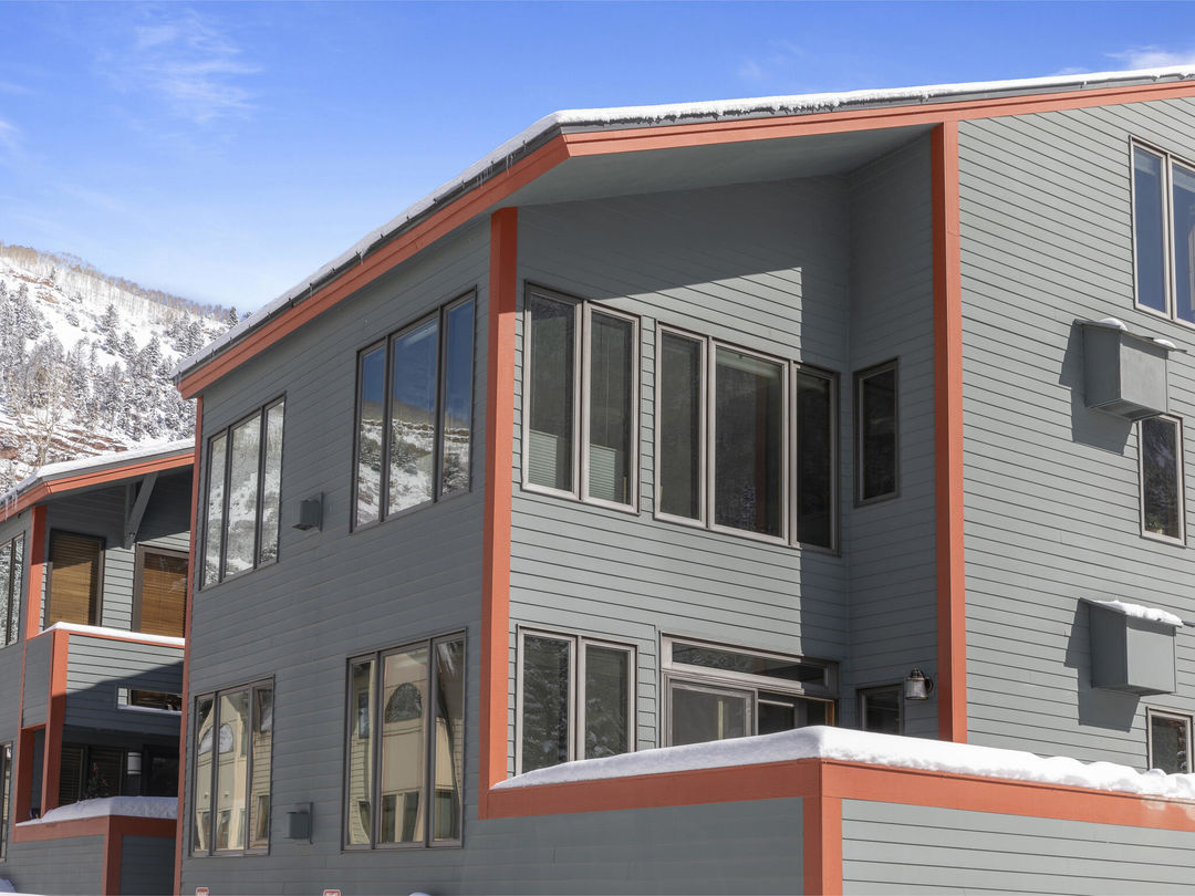 C12A3601-030-041-2048&#215;1536