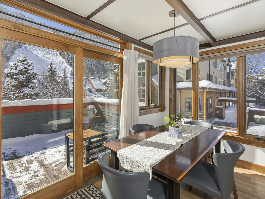 C12A3609-036-045-2048&#215;1536