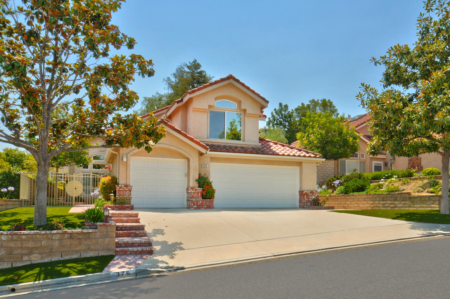 376 Cliffhollow Court Simi-large-001-37-SKY 02-1500x996-72dpi