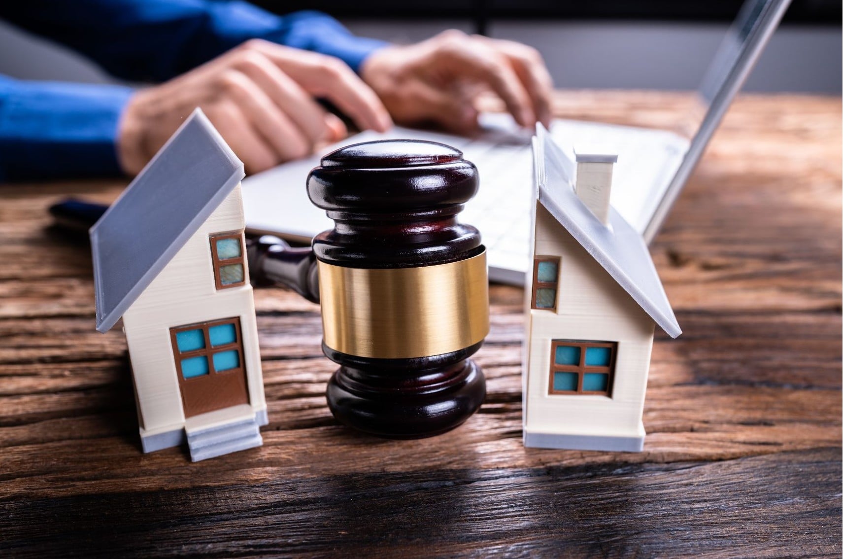 Betty Fernandez, Ventura County REALTOR®/Broker-Associate with eXp Realty, guides clients through property buy-outs in divorce, estate, and partition actions — combining her 8 years as a Certified Residential Appraiser with her RCS-D designation and experience as a Consultant to Court-Appointed Receivers.