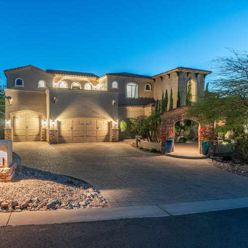 What Matters Most When Listing Your Luxury Home