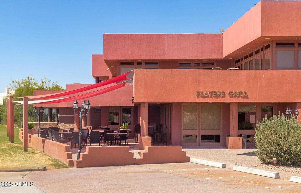 Red mountain players grill