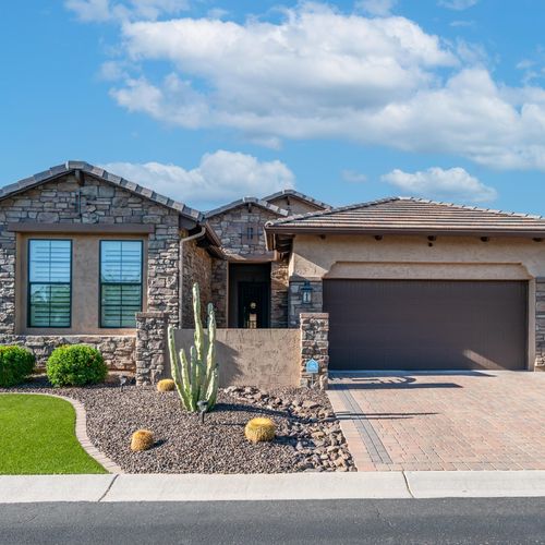 Why Buyers Are Moving Fast on Luxury Homes in Mountain Bridge, Mesa AZ