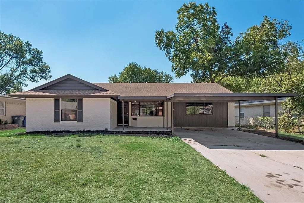 Best Real Estate Agent Homes For Sale Casa View, Dallas Dustin Pitts