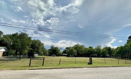 1011 Benedict Street, Caldwell, TX 77836