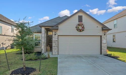 4704 Los Pines, College Station, TX 77807