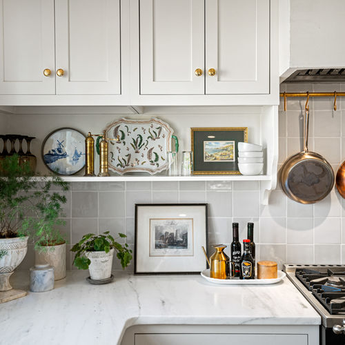 Turning Your House Into a Home: Tips for Personalizing Your Space