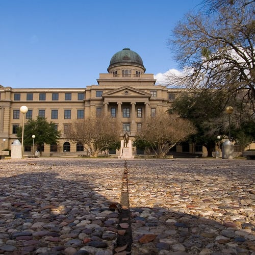 Why You Should Move to Bryan-College Station, Texas