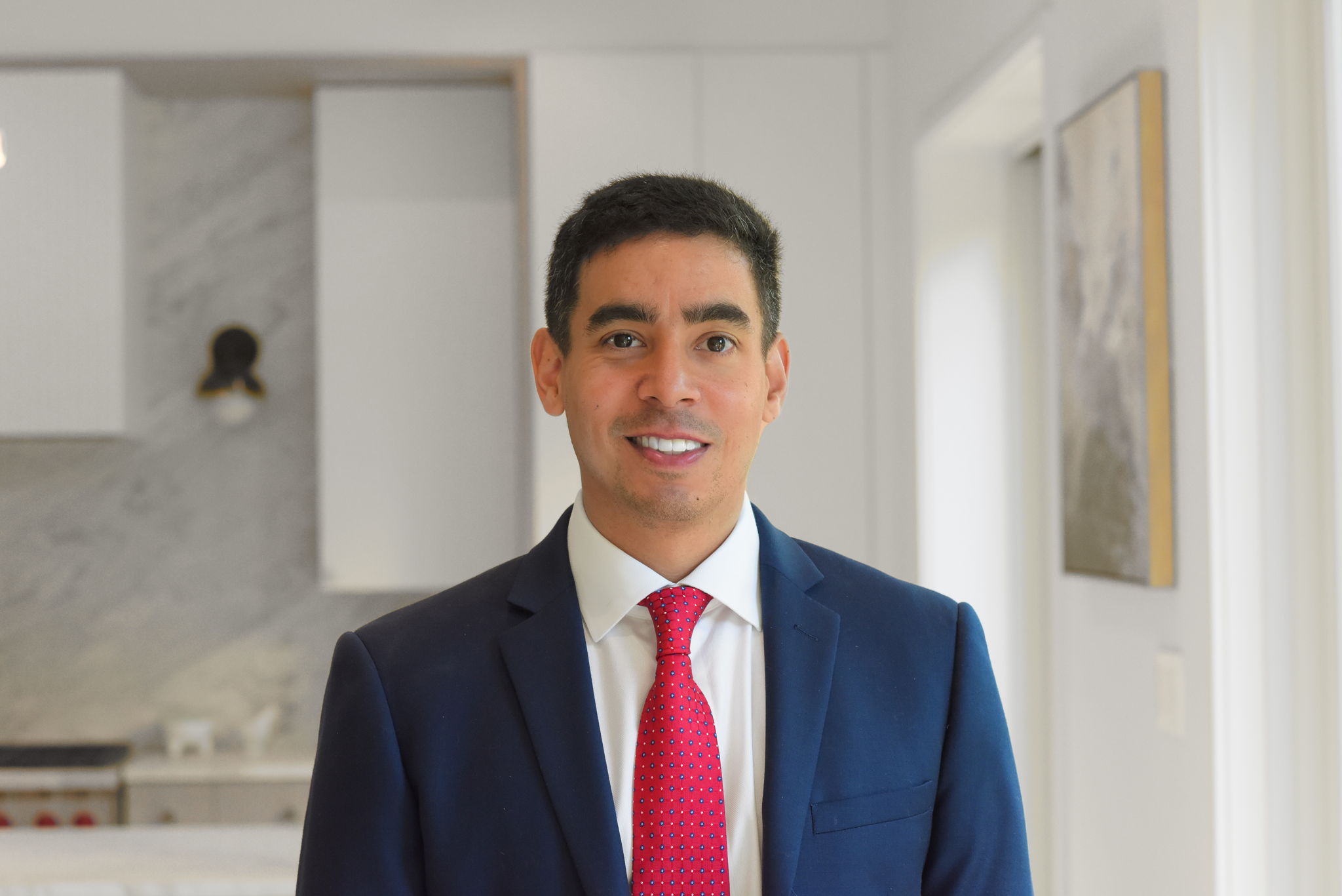 Photograph - A headshot of Steven Chen, Realtor