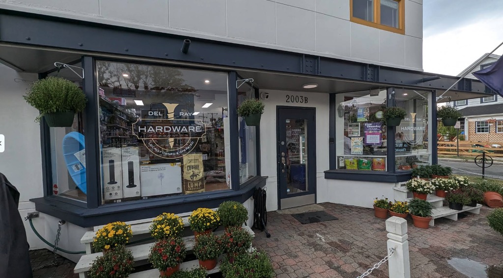 De Ray Hardware at 2003 Mount Vernon Avenue Alexandria Virginia owned by Jay and Edea Portlance