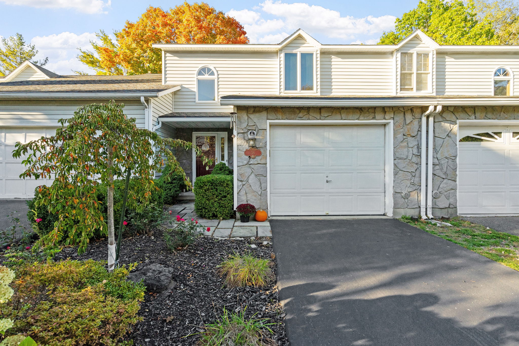 4-web-or-mls-38-woodside-dr