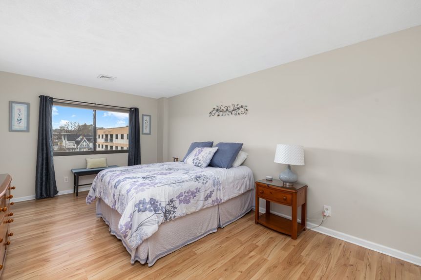 18-web-or-mls-68-n-washington-st