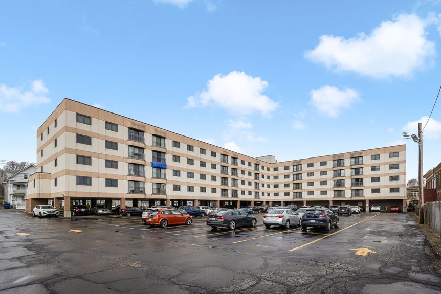 26-web-or-mls-68-n-washington-st