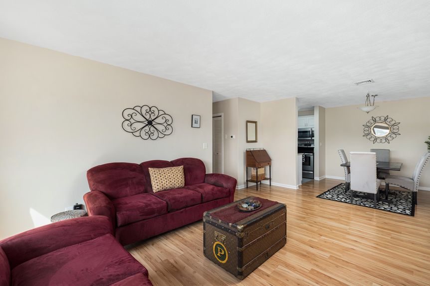 5-web-or-mls-68-n-washington-st