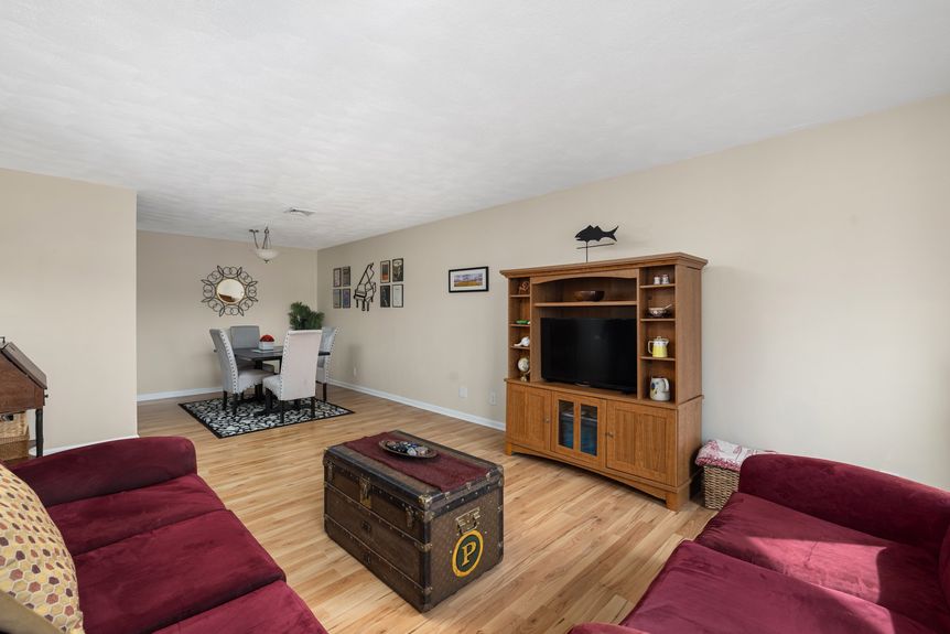 6-web-or-mls-68-n-washington-st