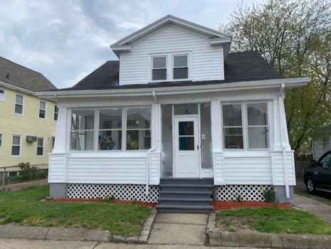 96 Rhode Island Ave Pawtucket, RI 02860