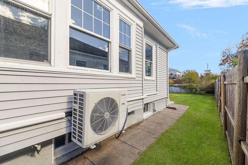 APG for 49 Harcourt of Alexander Parmenidez, REALTOR® with Alex Parmenidez Group at Coldwell Banker Realty, serving the Providence RI real estate market (14)