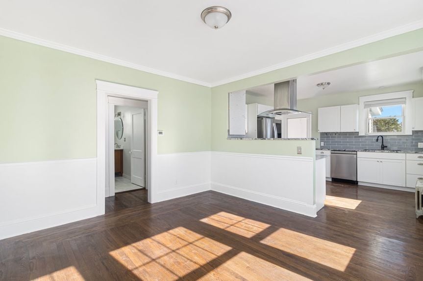 APG for 49 Harcourt of Alexander Parmenidez, REALTOR® with Alex Parmenidez Group at Coldwell Banker Realty, serving the Providence RI real estate market (2)