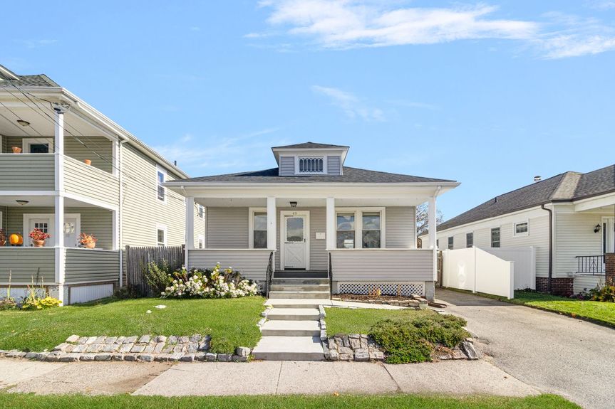 APG for 49 Harcourt of Alexander Parmenidez, REALTOR® with Alex Parmenidez Group at Coldwell Banker Realty, serving the Providence RI real estate market (23)