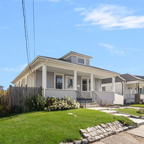 Discover 49 Harcourt Avenue