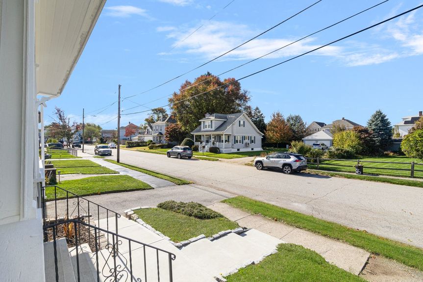 APG for 49 Harcourt of Alexander Parmenidez, REALTOR® with Alex Parmenidez Group at Coldwell Banker Realty, serving the Providence RI real estate market (26)