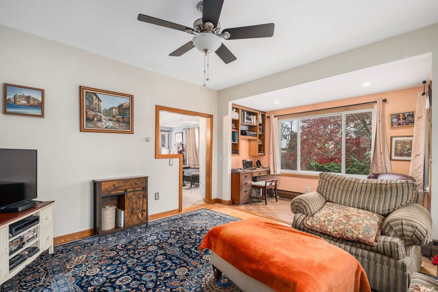 18-Allendale-Ave-North-Providence-RI-living-room-4-Photo-by-Alexander-Parmenidez-Coldwell-Banker-Realty