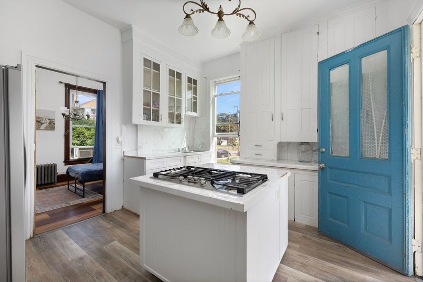 311-elm-street-woonsocket-ri-kitchen-alexander-parmenidez-realtor-coldwell-banker-realty-3