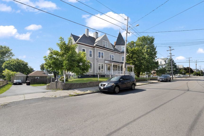 311-elm-street-woonsocket-ri-side-exterior-alexander-parmenidez-realtor-coldwell-banker-realty-5