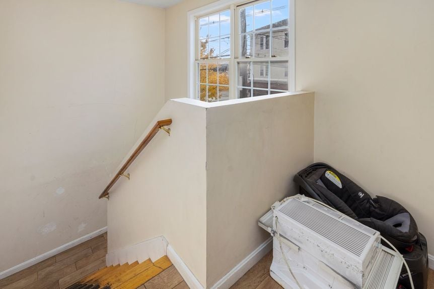 355-Manton-Ave-Providence-RI-hallway-Photo-by-Alex-Parmenidez-Coldwell-Banker-Realty