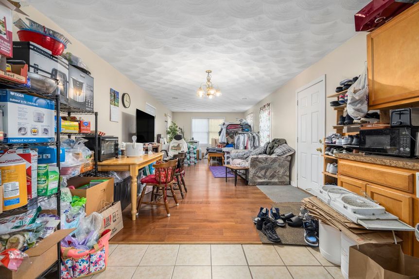 355-Manton-Ave-Providence-RI-living-room-Photo-by-Alex-Parmenidez-Coldwell-Banker-Realty