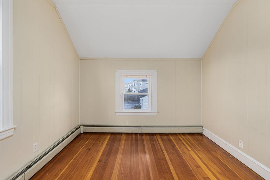 54-randall-st-cranston-ri-Bedroom-23-Photo-by-Alexander-Parmenidez-Coldwell-Banker-Realty