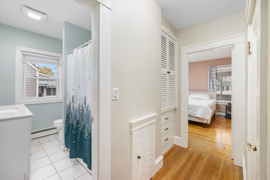 58-Chandler-Ave-Pawtucket-Exterior-AlexParmenidez (14)