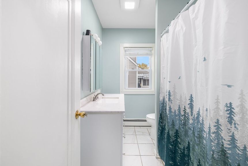 58-Chandler-Ave-Pawtucket-Exterior-AlexParmenidez (15)