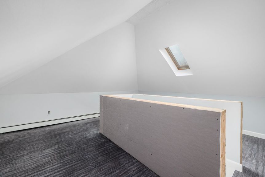 58-Chandler-Ave-Pawtucket-Exterior-AlexParmenidez (17)