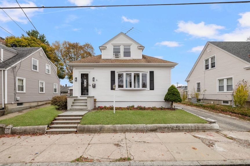 58-Chandler-Ave-Pawtucket-Exterior-AlexParmenidez (2)